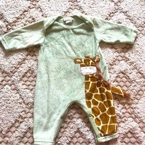 Vintage Cach cach boutique giraffe velour romper 3‎